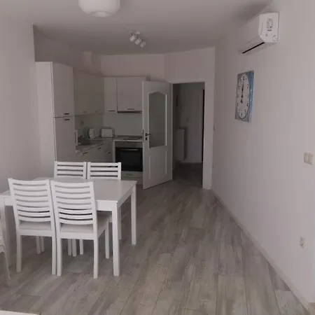 La 公寓式酒店