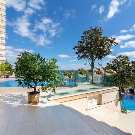 La גולדן סנדס