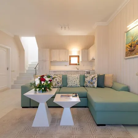 מלון דירות La גולדן סנדס