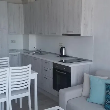 La Hotel apartamentowy 4*