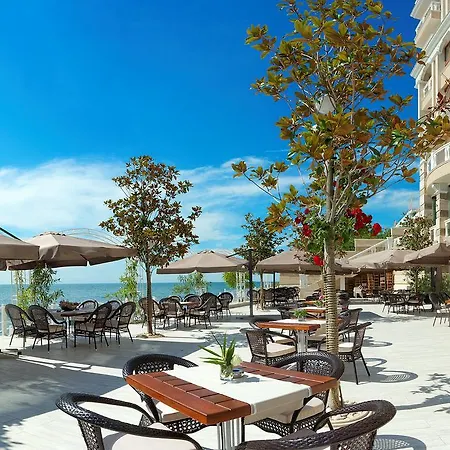 La Hotel apartamentowy Złote Piaski