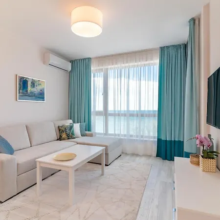 La Hotel apartamentowy 4*